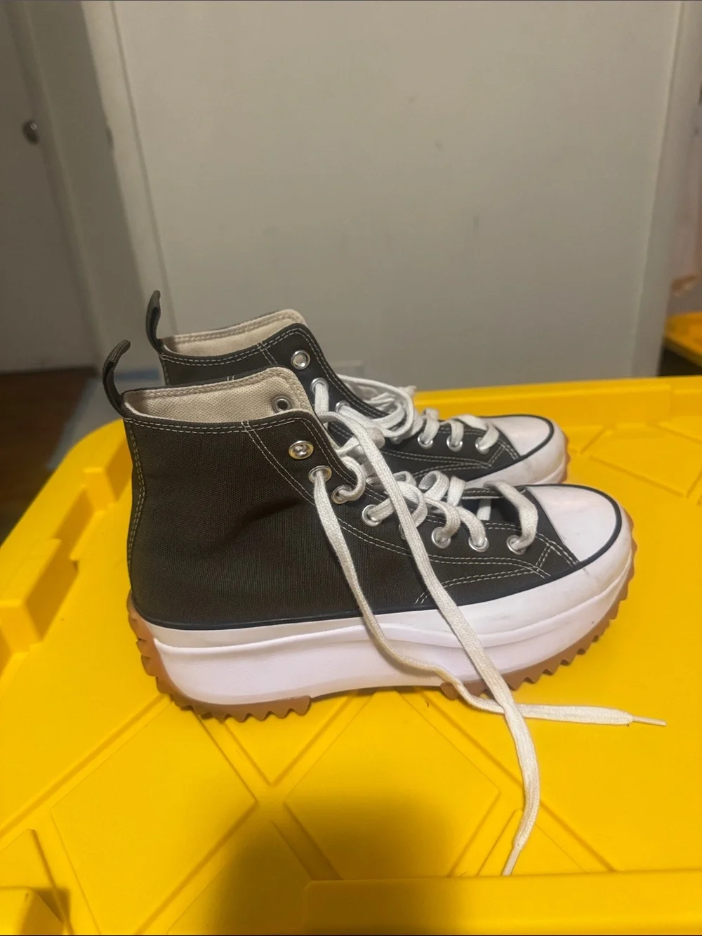 Converse green canvas
